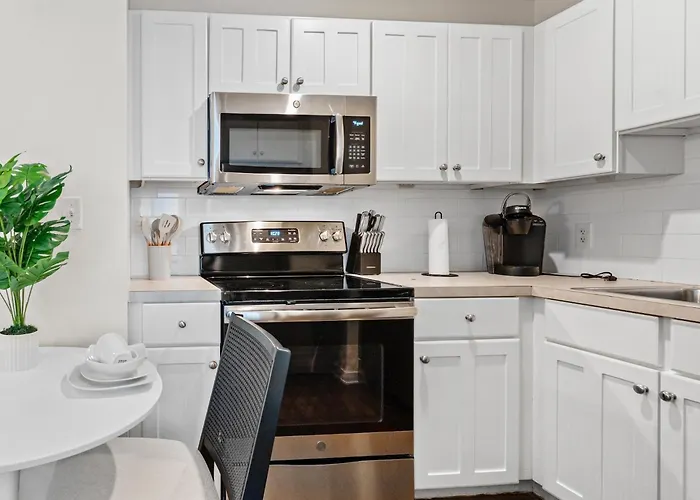 Furnished Apartment In Downtown