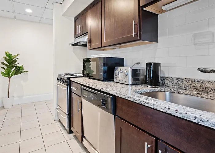 Furnished Apartment In Downtown