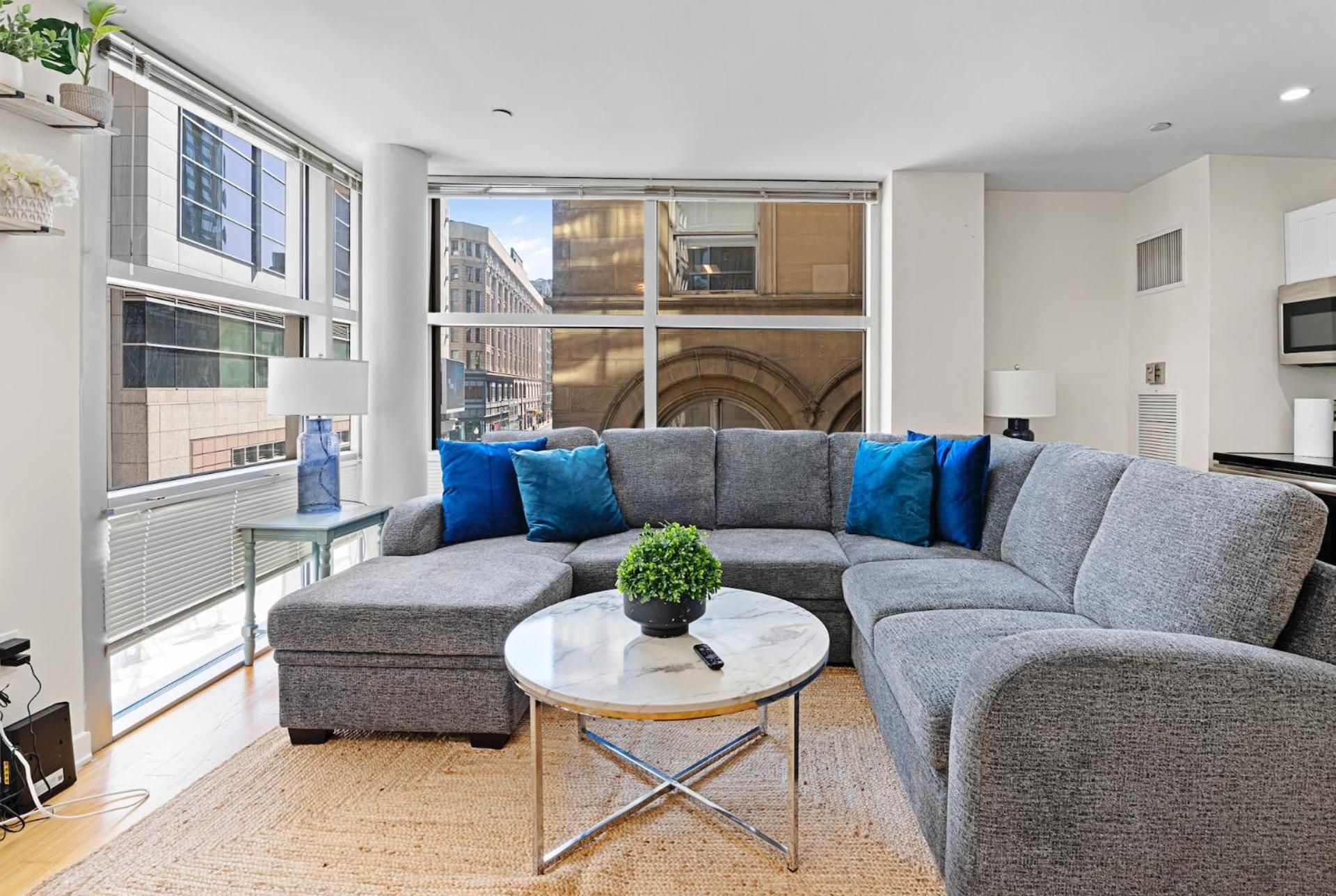 Furnished In Downtown Appartamento