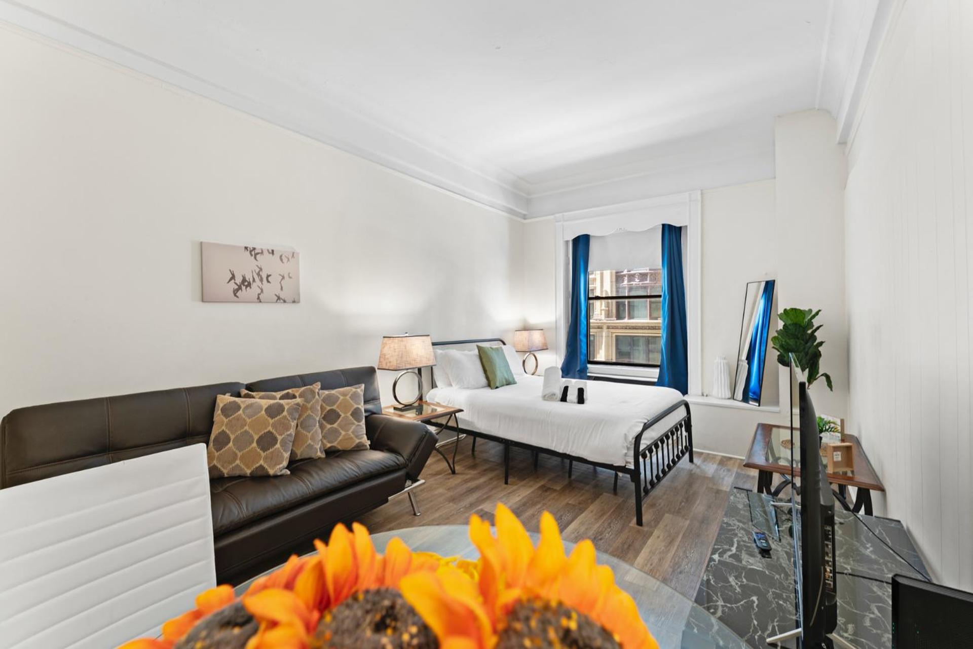 Furnished In Downtown Appartamento