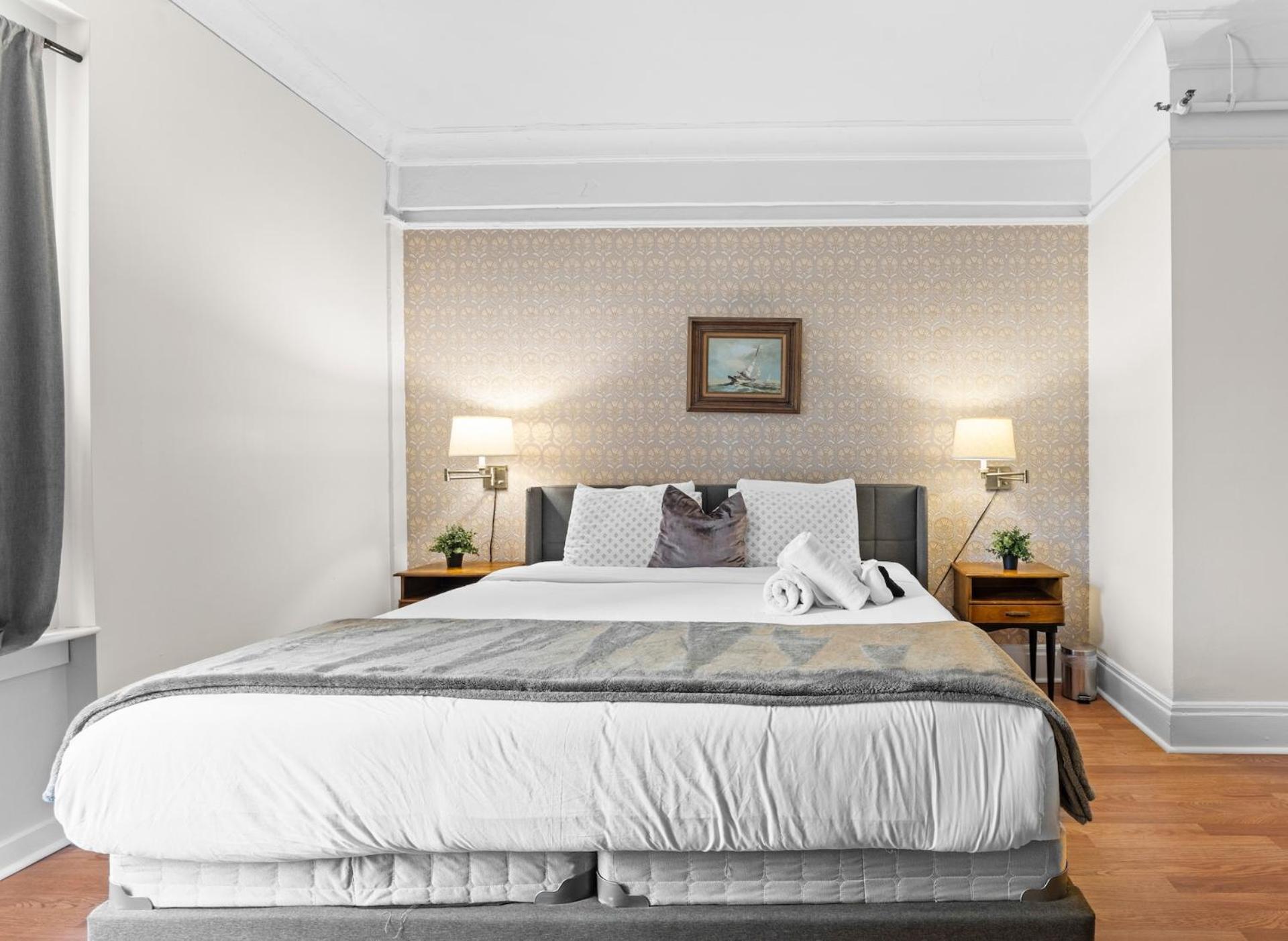 Furnished In Downtown Appartamento