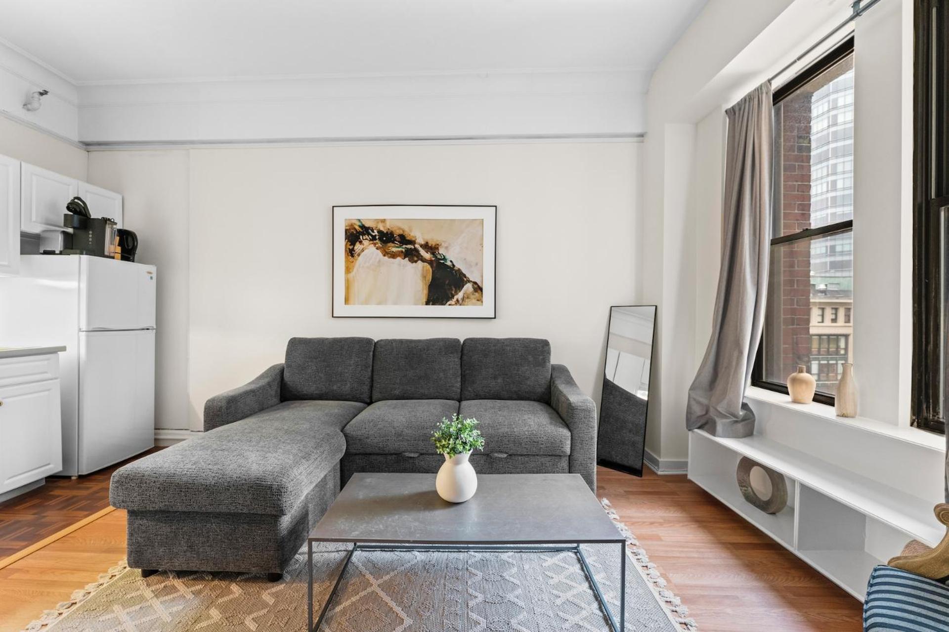 Furnished In Downtown *